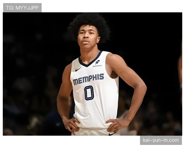 韦尔斯24分灰熊新秀展现潜力 GG杰克逊20分年轻核心持续成长